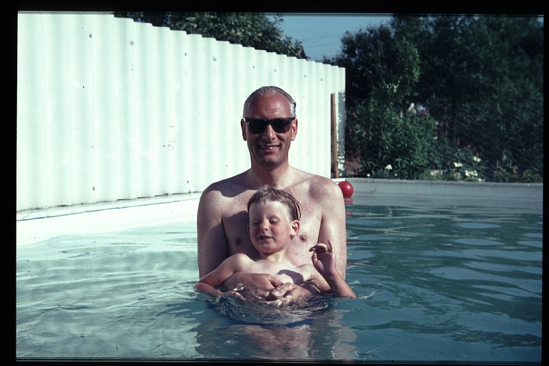 08.Regensburg jun 1966 Papa,Brigitte.JPG